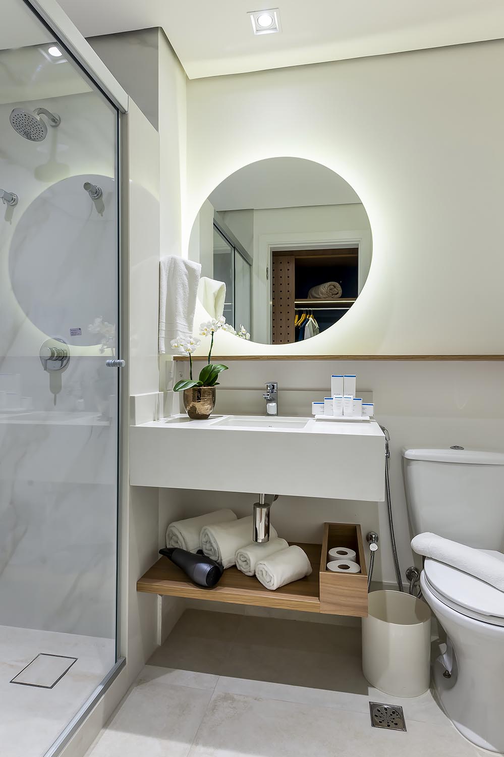 Hotel Hampton By Hilton Guarulhos — perspectiva 7